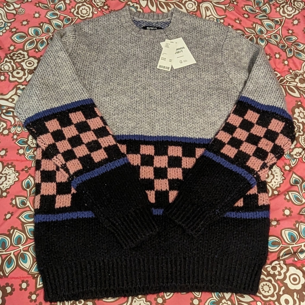 M/SF/T Mad Minds long sleeve knit sweater, Small, grey w/pink NWT